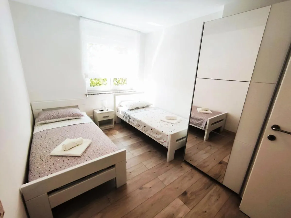 Apartman Dori Pula