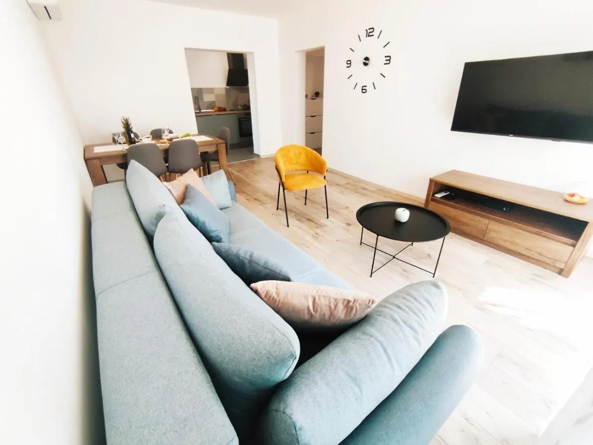 Apartment Apartman Dori Pula